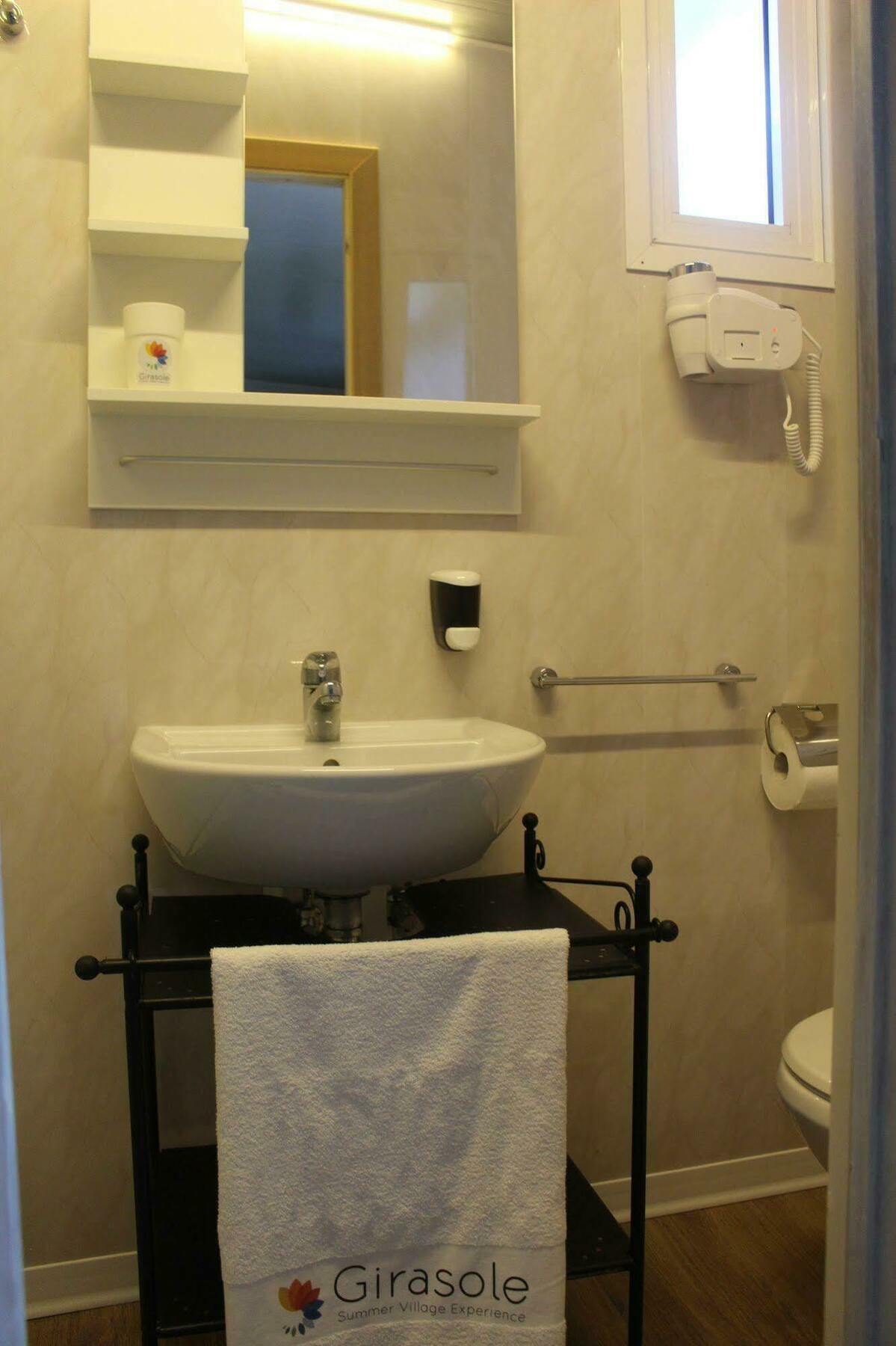 Girasole Eco Family Village Fermo Zewnętrze zdjęcie
